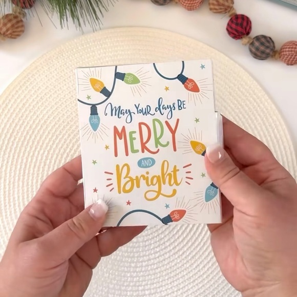 Christmas Greeting Card Box 4.25″ x 5″ Box (Pack of 25) - Picture 5 of 6